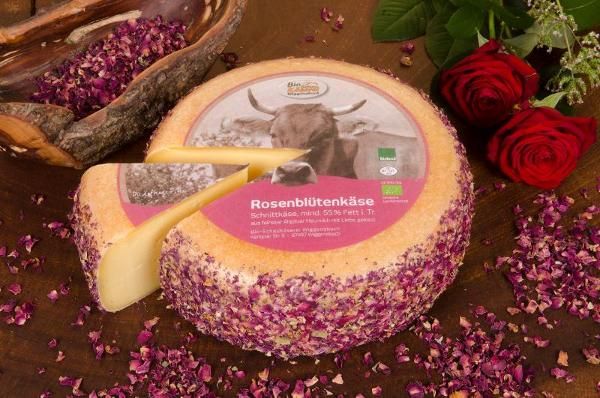 Produktfoto zu Allgäuer Rosenblütenkäse, 6 Wochen